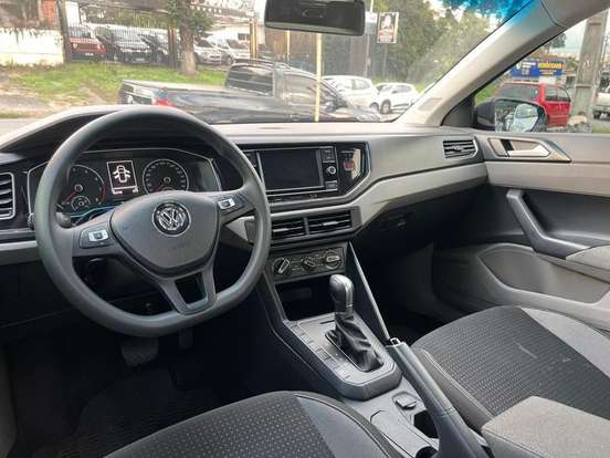VOLKSWAGEN-POLO-2018