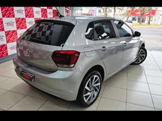 VOLKSWAGEN-POLO-1.0 200 TSI HIGHLINE AUTOMÁTICO VOLKSWAGEN-POLO-2018