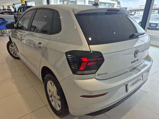 VOLKSWAGEN-POLO-2024