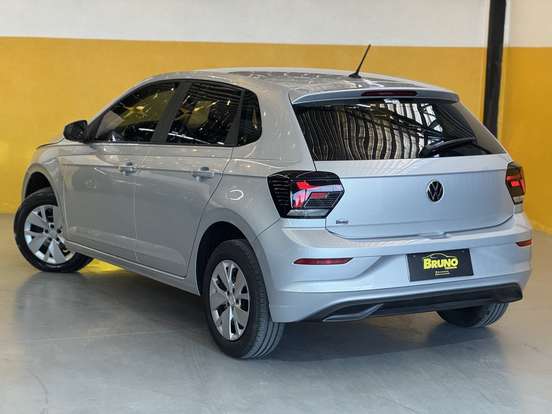 VOLKSWAGEN-POLO-2024