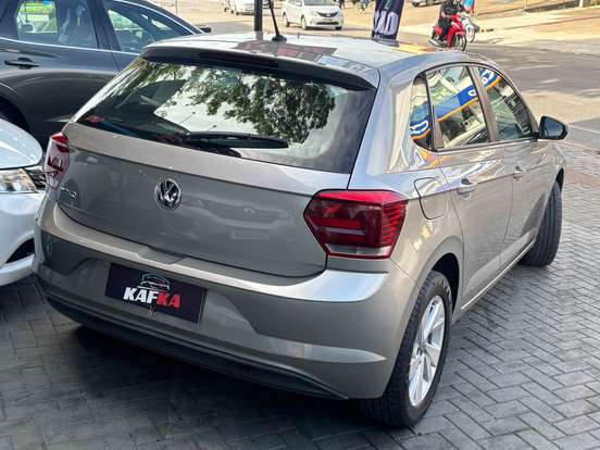VOLKSWAGEN-POLO-2019