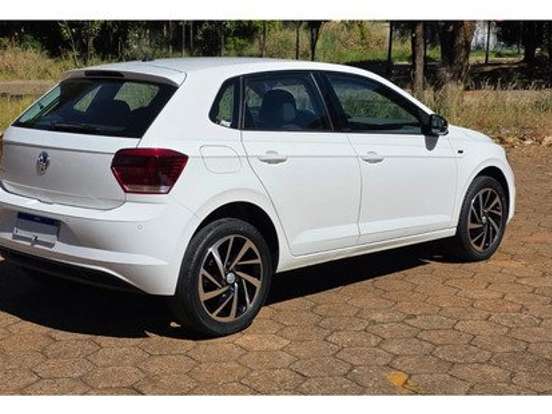 VOLKSWAGEN-POLO-1.0 MPI TOTAL FLEX MANUAL VOLKSWAGEN-POLO-2019