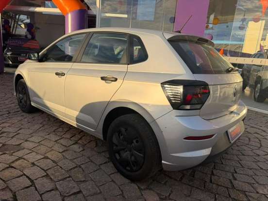 VOLKSWAGEN-POLO-2024