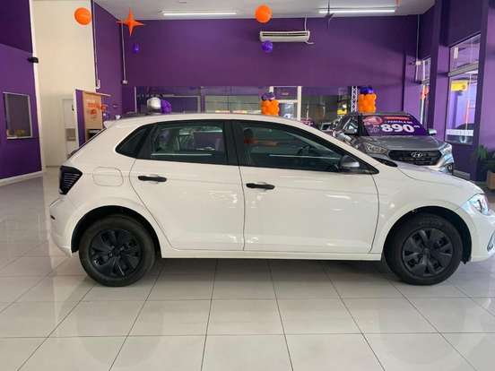 VOLKSWAGEN-POLO-2024