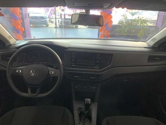 VOLKSWAGEN-POLO-2024