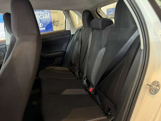 VOLKSWAGEN-POLO-2025