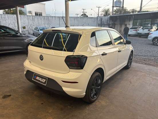 VOLKSWAGEN-POLO-2024