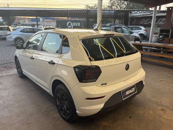 VOLKSWAGEN-POLO-2024