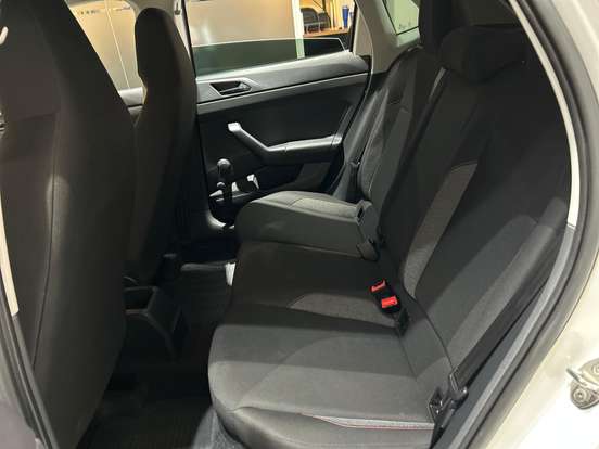 VOLKSWAGEN-POLO-2022