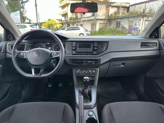 VOLKSWAGEN-POLO-2023