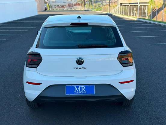 VOLKSWAGEN-POLO-2025