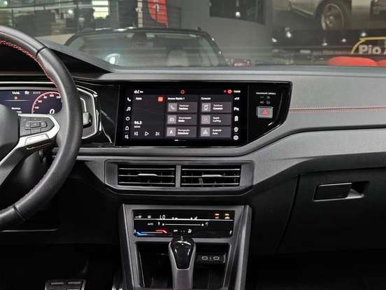 VOLKSWAGEN-POLO-2023