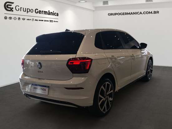 VOLKSWAGEN-POLO-2024