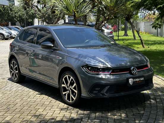 VOLKSWAGEN-POLO-2023