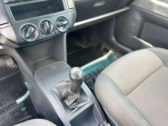 VOLKSWAGEN-POLO-2006