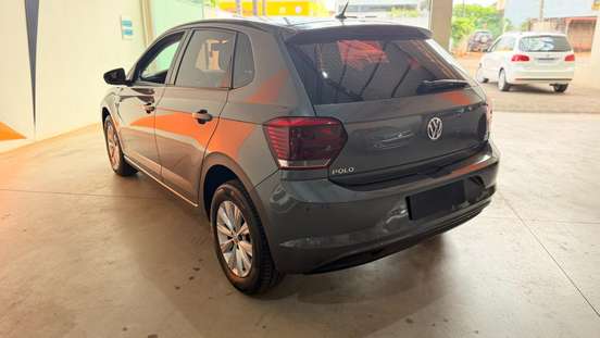 VOLKSWAGEN-POLO-2020