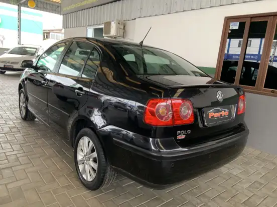 VOLKSWAGEN-POLO SEDAN-2008