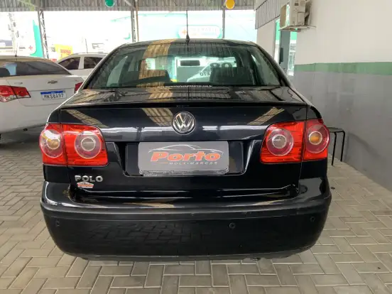 VOLKSWAGEN-POLO SEDAN-2008