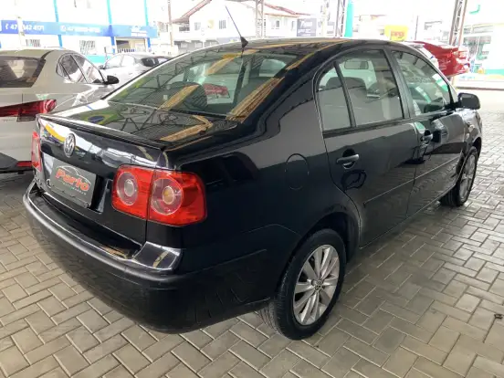 VOLKSWAGEN-POLO SEDAN-2008