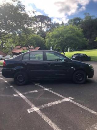 VOLKSWAGEN POLO SEDAN 1.6 8V GASOLINA 4P MANUAL