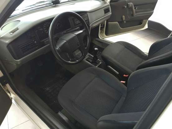 VOLKSWAGEN-SANTANA-1994