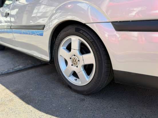 VOLKSWAGEN-SAVEIRO-2004