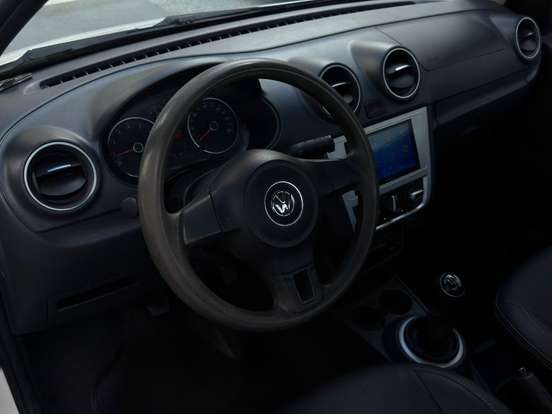 VOLKSWAGEN-SAVEIRO-2014