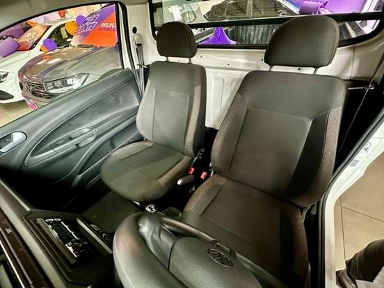 VOLKSWAGEN-SAVEIRO-1.6 MSI ROBUST CS 16V FLEX 2P MANUAL VOLKSWAGEN-SAVEIRO-2025