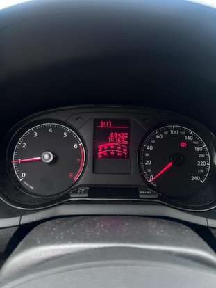 VOLKSWAGEN-SAVEIRO-2024