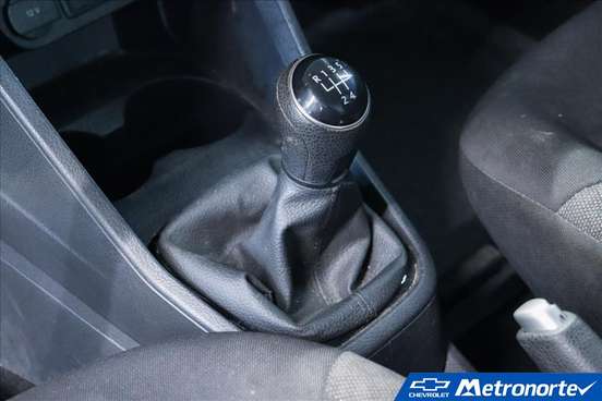 VOLKSWAGEN-SAVEIRO-2024