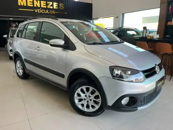 VOLKSWAGEN-SPACE CROSS-2013
