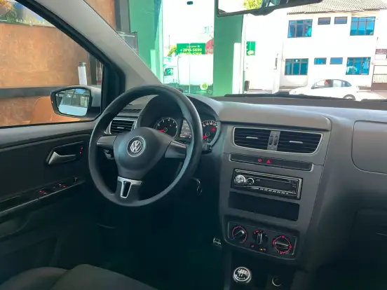 VOLKSWAGEN-SPACE CROSS-2013