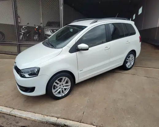 VOLKSWAGEN-SPACEFOX-2013