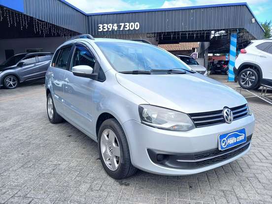 VOLKSWAGEN-SPACEFOX-2011