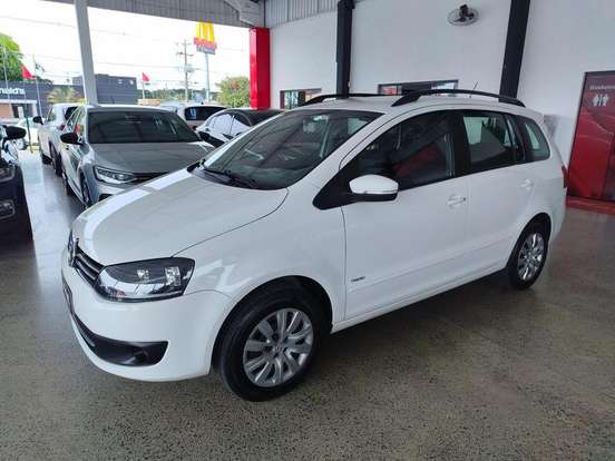 VOLKSWAGEN-SPACEFOX-2012