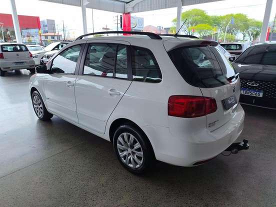 VOLKSWAGEN-SPACEFOX-2012