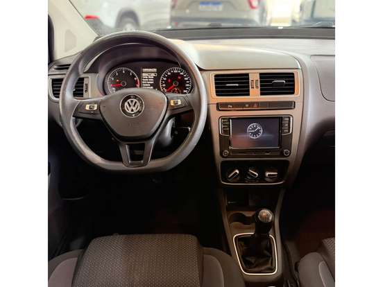 VOLKSWAGEN-SPACEFOX-2017