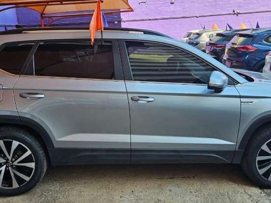 VOLKSWAGEN-TAOS-1.4 250 TSI TOTAL FLEX COMFORTLINE AUTOMÁTICO VOLKSWAGEN-TAOS-2024