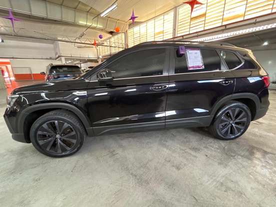 VOLKSWAGEN-TAOS-2025