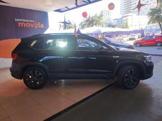 VOLKSWAGEN-TAOS-2024