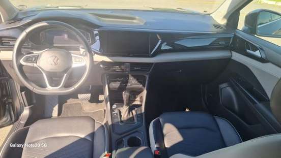 VOLKSWAGEN-TAOS-2025