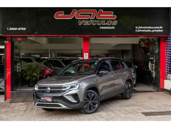 VOLKSWAGEN-TAOS-2021