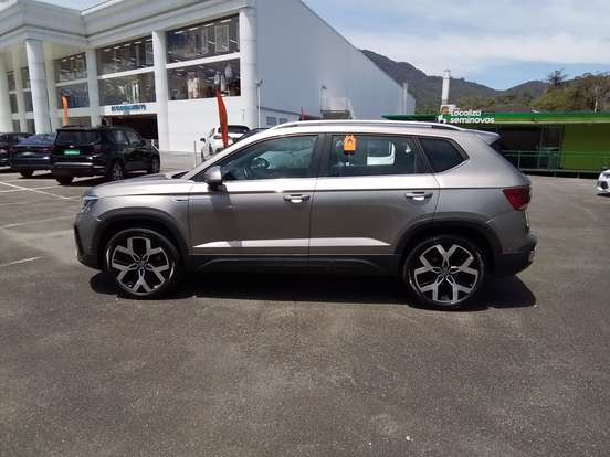 VOLKSWAGEN-TAOS-1.4 250 TSI TOTAL FLEX HIGHLINE AUTOMÁTICO VOLKSWAGEN-TAOS-2024
