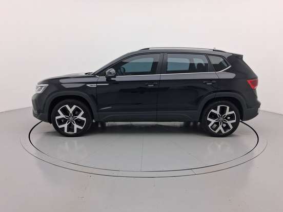 VOLKSWAGEN-TAOS-2024