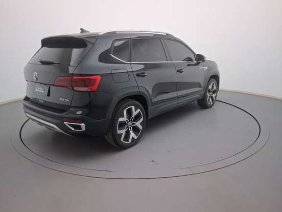 VOLKSWAGEN-TAOS-2024
