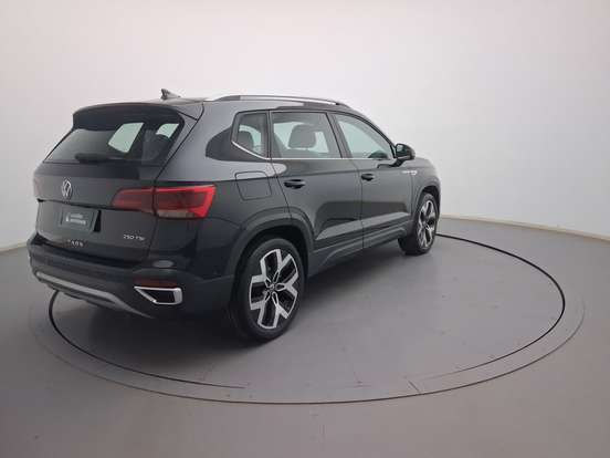 VOLKSWAGEN-TAOS-2024