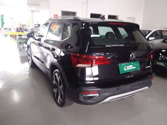 VOLKSWAGEN-TAOS-2024