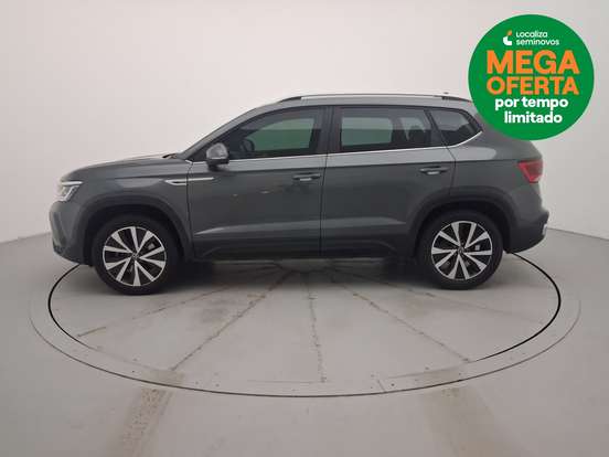 VOLKSWAGEN-TAOS-2023