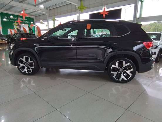 VOLKSWAGEN-TAOS-2024
