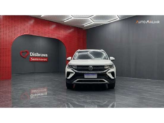 VOLKSWAGEN-TAOS-2022